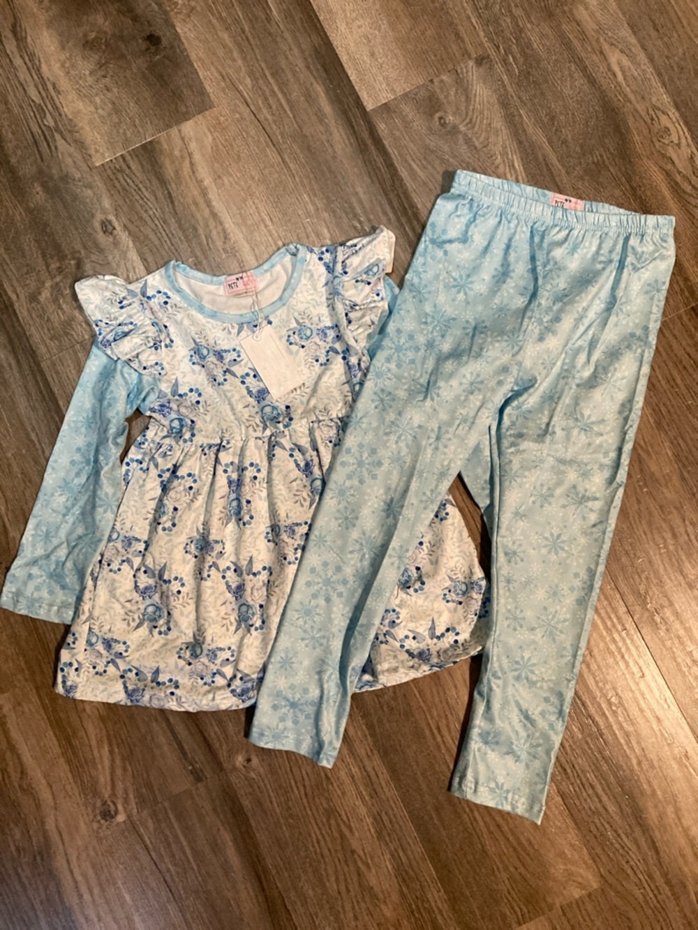 Pete + Lucy Family Winter Wonderland 2-Piece Long Sleeve